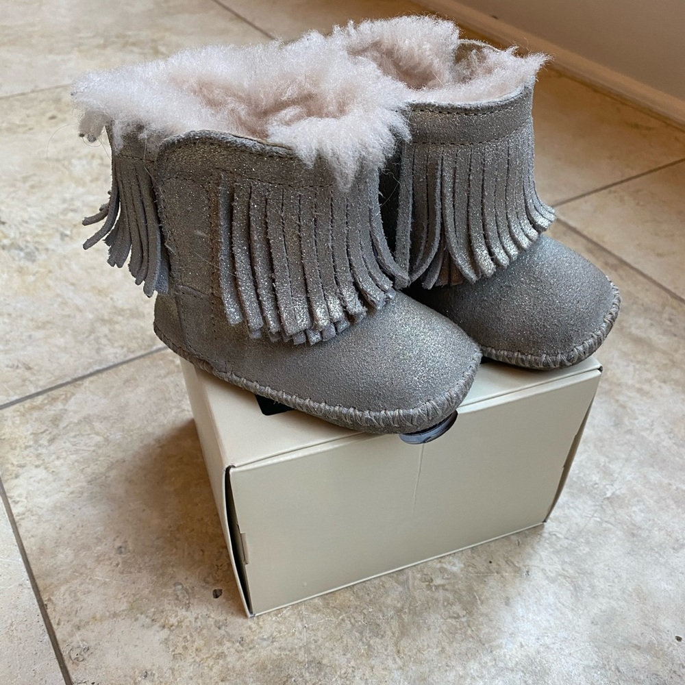 Baby girl Fringe Ugg Boots